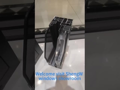 二重ガラスの滑り窓