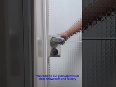 アルミの部屋のドアとガラス